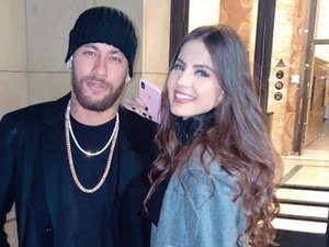 ‘Ficante’ de Neymar passa aniversário com ele em Paris