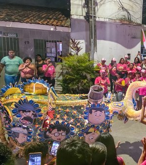Tereza Nelma reúne multidão em caminhada no Vergel do Lago