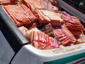 Vigilância tira de circulação 1.800kg de alimentos impróprios para consumo