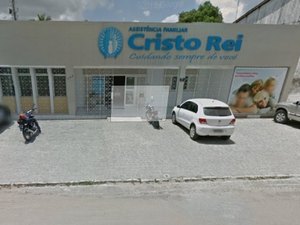Homem tenta roubar funerária mas é contido por populares e acaba  preso