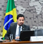 Rodrigo Cunha afirma que Bolsonaro precisa vetar fundo eleitoral de R$ 5,7 bi
