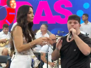 Ivete Sangalo divide palco com fã com Síndrome de Down
