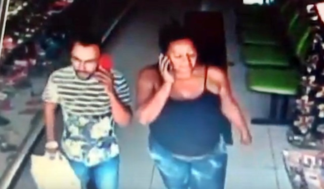 Câmeras de segurança flagram casal furtando loja em São Miguel dos Campos
