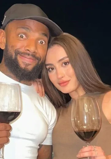 Nego do Borel pede namorada em casamento de forma surpreendente