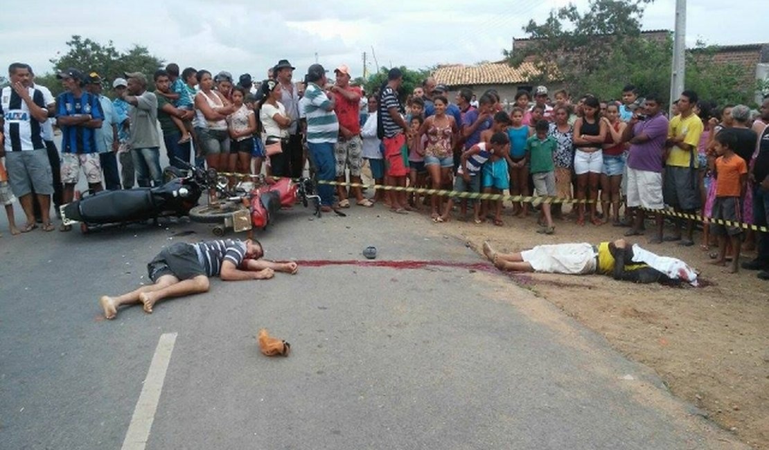 Grave acidente deixa duas vítimas fatais na AL-220, em Jaramataia