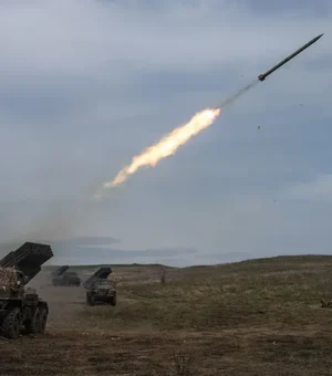 Zelensky diz que forças russas começaram a “Batalha de Donbass”