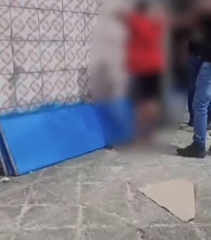 [Vídeo] Polícia Civil prende mulher por participar de arrastão no São Jorge