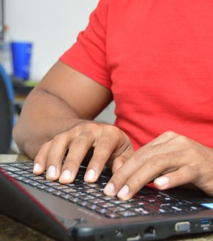 Cansaço extremo e desmotivação podem ser sinais da Síndrome de Burnout, alerta especialista