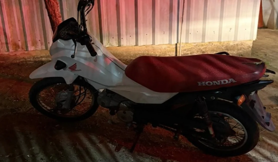 Polícia diz que moto usada em ataque que deixou mulher morta era roubada