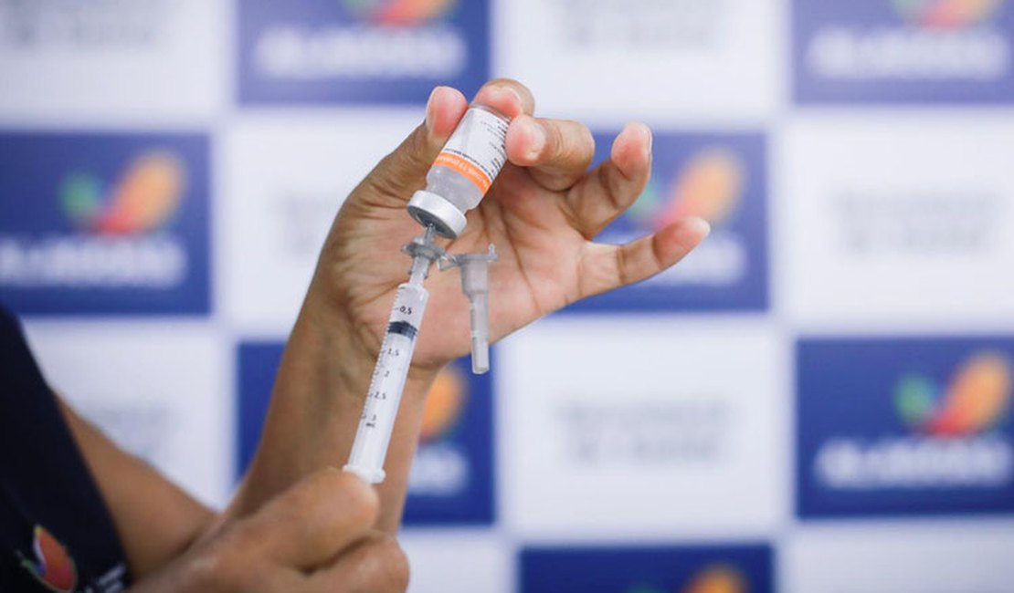 Mais de 520 mil doses das vacinas contra a Covid-19 foram aplicadas em Alagoas