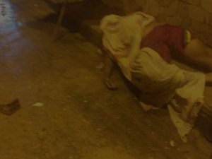 Jovem é assassinado a tiros em bar de Cruz das Almas, em Maceió