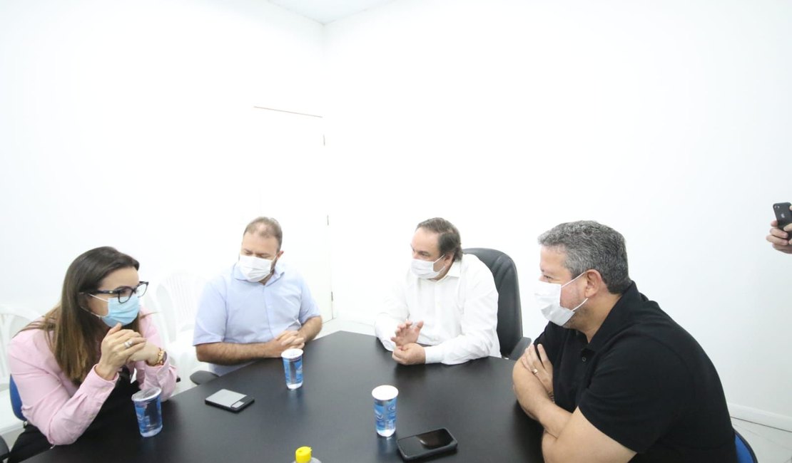 Deputado Leo Loureiro e o presidente da Câmara Arthur Lira visitam Arapiraca para buscar melhorias para os PCDs