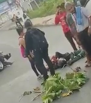[Vídeo] Duas pessoas ficam feridas em acidente triplo na Av. Gustavo Paiva