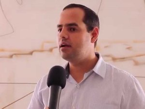 Secretário garante não medir esforços para sanar problemas no centro comercial