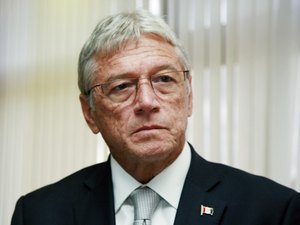 MPE ajuiza ação contra ex-governador e ex-secretários