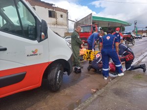 Motociclista sofre queda de moto ao tentar se desviar de animal, na AL-115