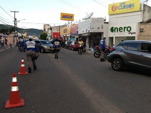 Operação da Lei Seca em Palmeira dos Índios flagra 25 inabilitados