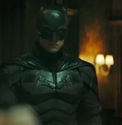 Robert Pattinson compara Bruce Wayne a um dependente químico
