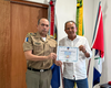 Ex-deputado Cícero Cavalcante recebe honrarias da Polícia Militar de Alagoas