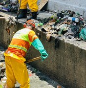 Prefeitura de Maceió intensifica limpeza de canais antes do período chuvoso