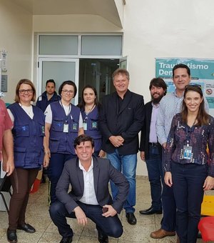 No Paraná, prefeito alagoano apresenta projeto na área de saúde