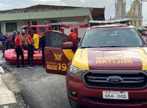 Bombeiros socorreram 198 pessoas em Alagoas desde o início das chuvas