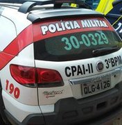 Dupla é presa com 70 bombinhas de maconha  e porte ilegal de arma, em Arapiraca