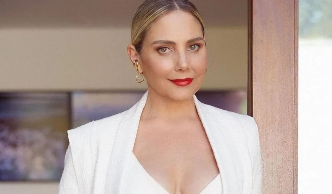 Heloísa Perissé publica 1ª foto com a namorada após assumir romance