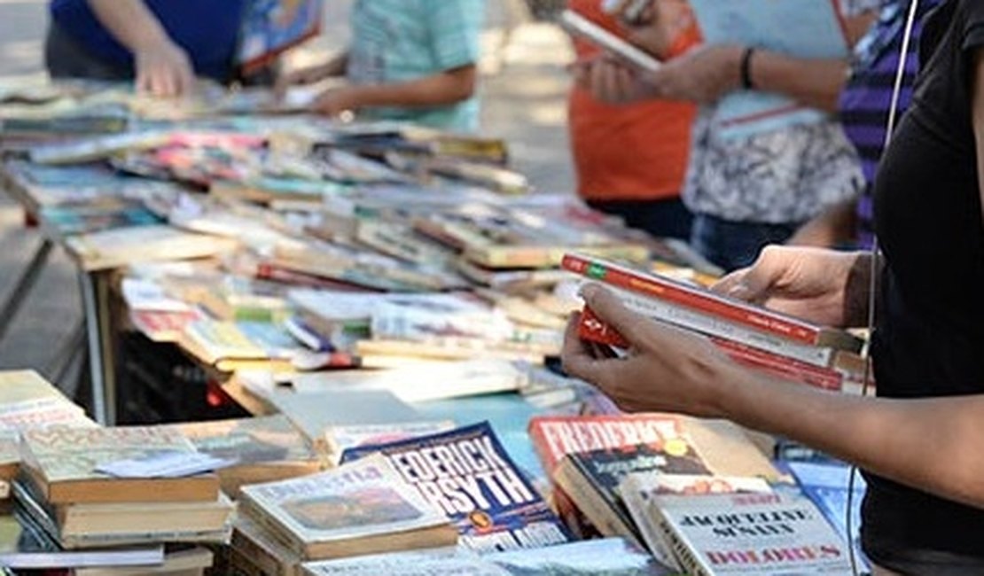 Prefeitura de Arapiraca realiza Feira da Troca de Livros