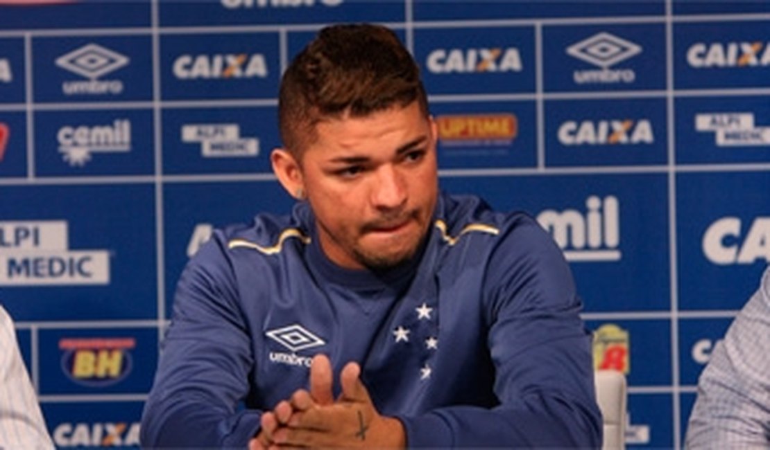 Com trombose pulmonar, atacante Judivan, do Cruzeiro, é novamente internado
