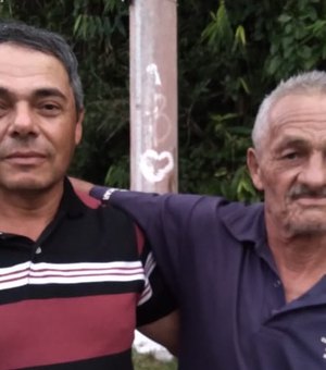 Homem reencontra pai após 30 anos no litoral de SP ao envelhecer foto em aplicativo