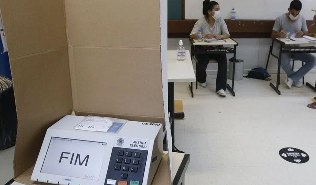 Cinco urnas foram substituídas ao longo do dia de votação em Maceió