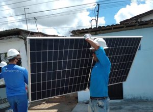 Projeto-piloto leva energia solar para moradores do Pilar