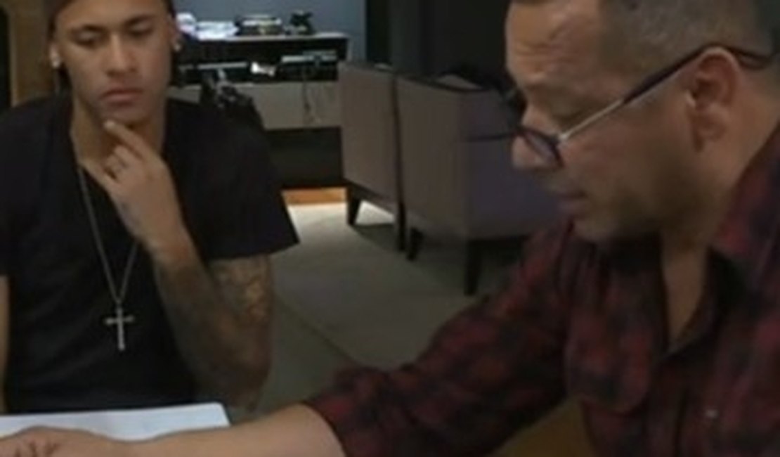 Neymar e pai questionam denúncia de sonegação