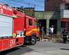 Homens são prensados contra parede por carro desgovernado no Jacintinho