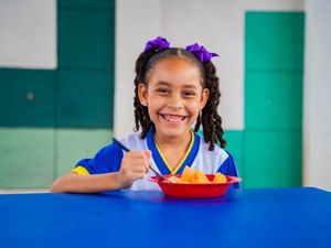 Perigos da obesidade mórbida infantil; Alimentação saudável e exercícios físicos são a resposta