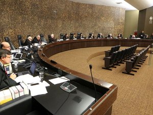 TJ julga constitucionalidade de gratificação na aposentadoria de fiscais