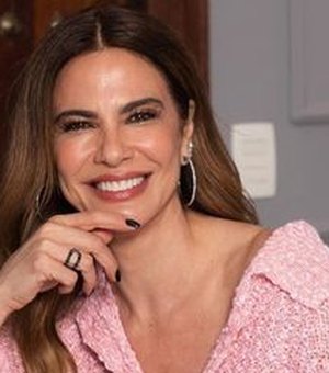 Luciana Gimenez diz ter vontade de namorar e revela se ficaria com 'novinho'