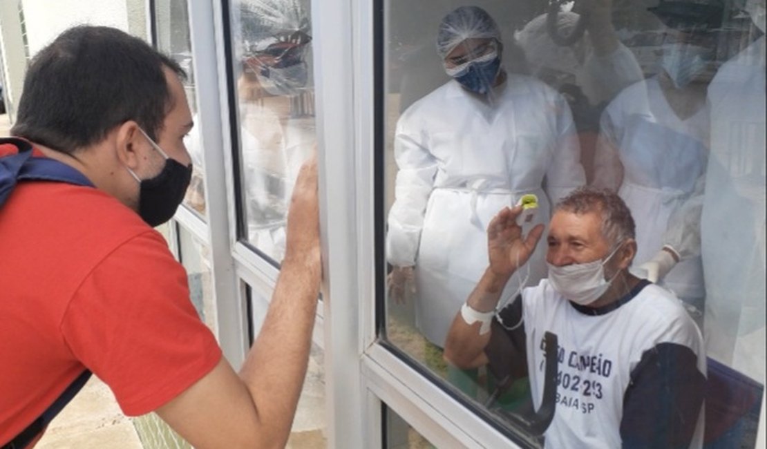 [Vídeo] Janela da Vida assegura visita a pacientes com Covid-19 no Hospital de Emergência do Agreste  