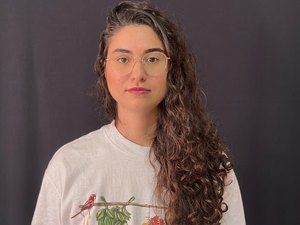 Teca aponta contradições em discurso de Flávio e Nikolas após revelações sobre Vorcaro