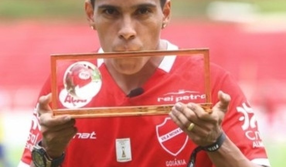 Ganhador do prêmio Puskás poderá jogar no interior do Piauí