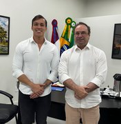 Deputado Leonam solicita construção de hospital veterinário gratuito em Arapiraca