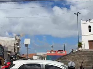 Curto-circuito em poste de alta tensão deixa parte de Porto Calvo sem energia