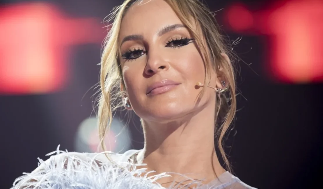 Claudia Leitte toma atitude 1 ano após acusação de racismo religioso