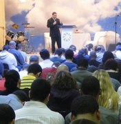 Desafiando preconceito, cresce número de igrejas inclusivas no Brasil 