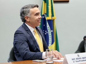 Deputado Rafael Brito é eleito vice-presidente da comissão de educação