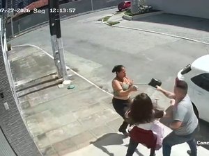 [Vídeo] Mulher reage e impede tentativa de assalto na Gruta de Lourdes