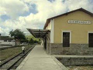 Homem é flagrado com faca de caça durante abordagem no Centro de Quebrangulo