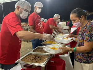 Pilarenses celebram o Natal com grande ceia e sorteio de prêmios