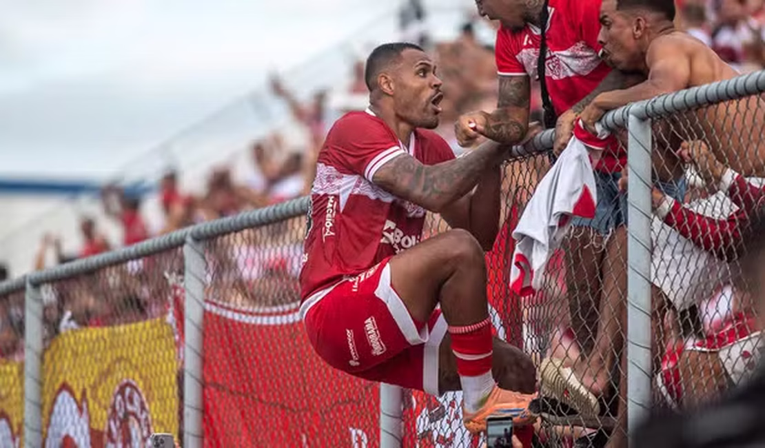 CRB aproveita vantagem e se sagra pentacampeão do Campeonato Alagoano